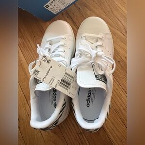 adidas White Leather Stan Smith Sneakers with Green Heel Tab